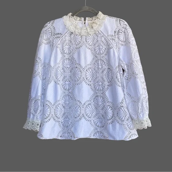 SEZANE White Lace Openwork High
Neck Eyelet Ruffle Button Back Bacall Blouse Top - Picture 4 of 17